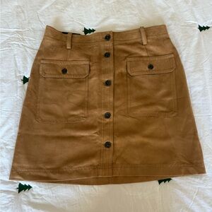 Banana Republic Tan Button-Front Skirt, size 8 (NWT!) ✨